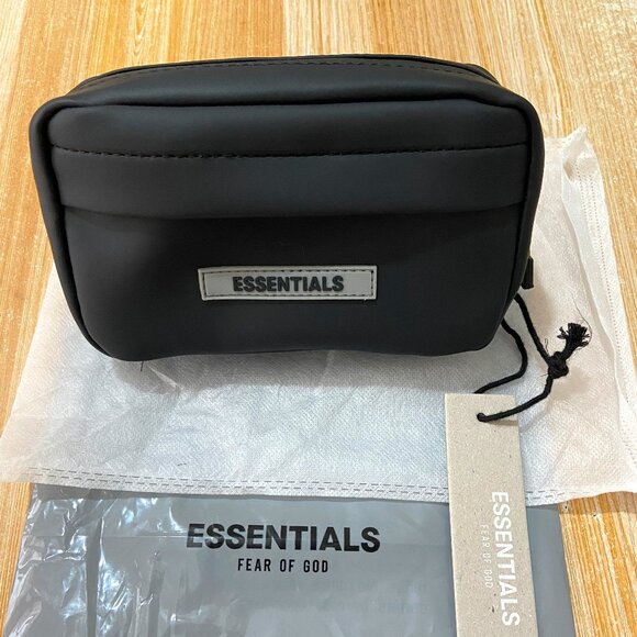 Essentials Belt Pouch Black - Picture 1 of 8